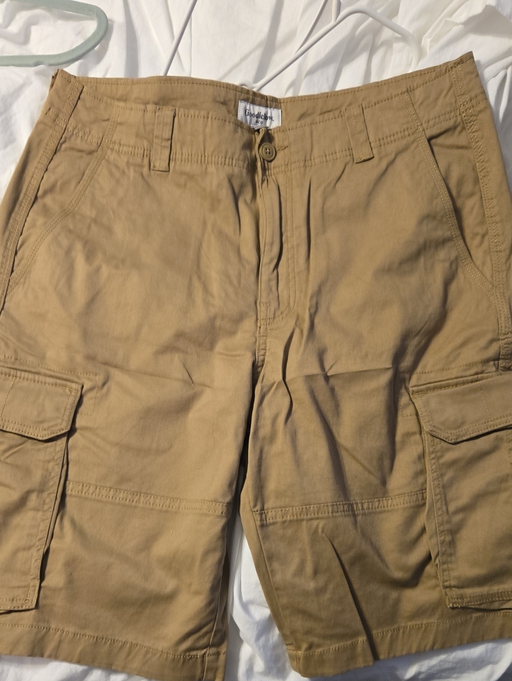 Men's Tan Cargo Shorts NWOT
